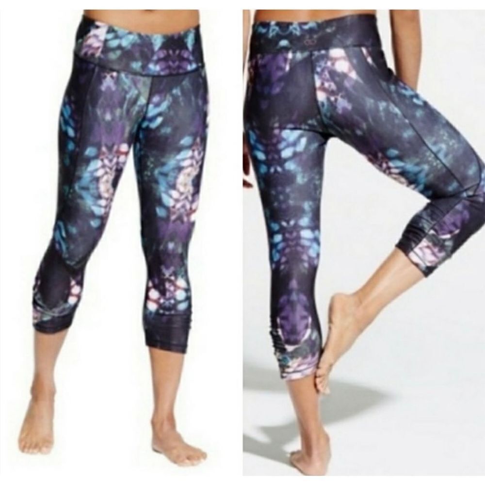 CALIA‎ Carrie Underwood Dark Lunar Crop Leggings XS